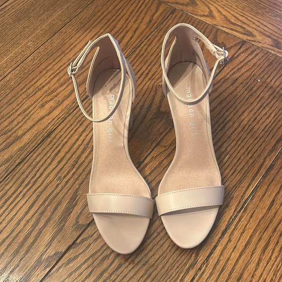 Madden girl heels with a strap - Picture 2 of 2